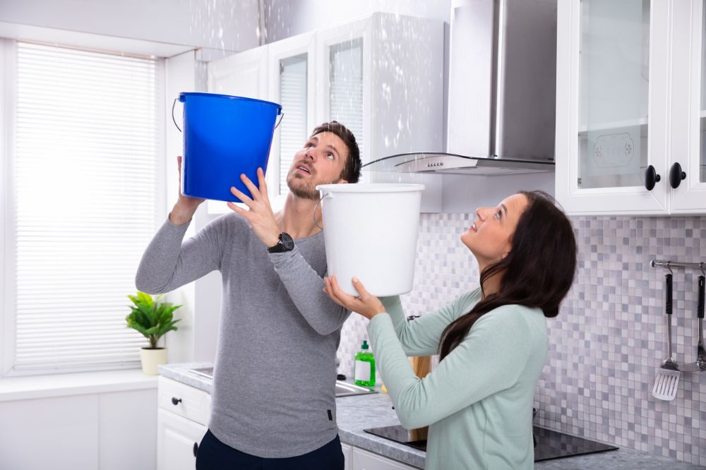 What does a dream about water leaking mean